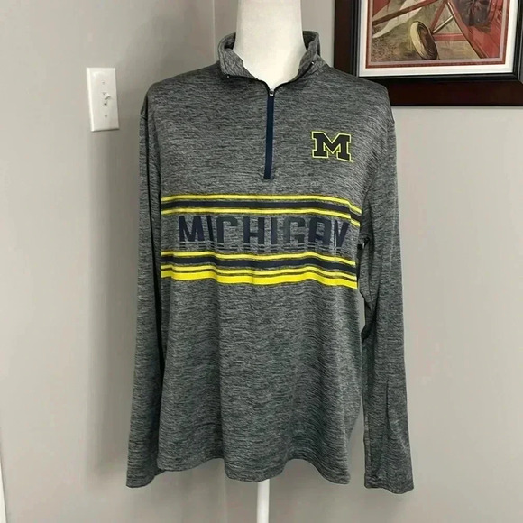 Colosseum Mens Michigan Wolverines pullover 1/4 zip Shirt Size Medium - Picture 1 of 4